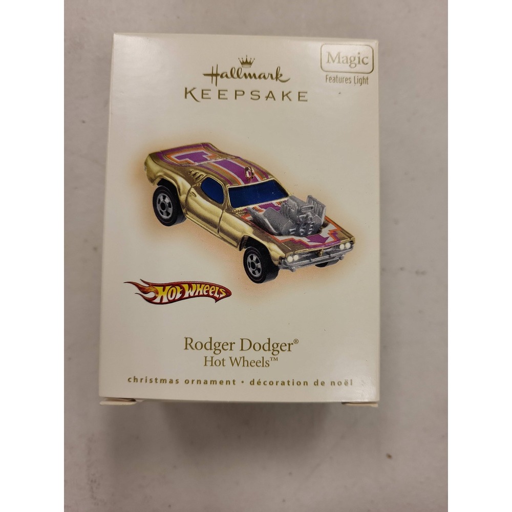 Hallmark Hot Wheels Rodger Dodger Keepsake Ornament Car 2007 Magic Light‎